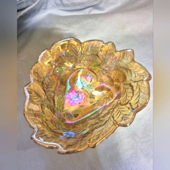 Iridescent Carnival Glass Marigold Blackberry Pattern Berry Bowl Nut Dish - Picture 1 of 5